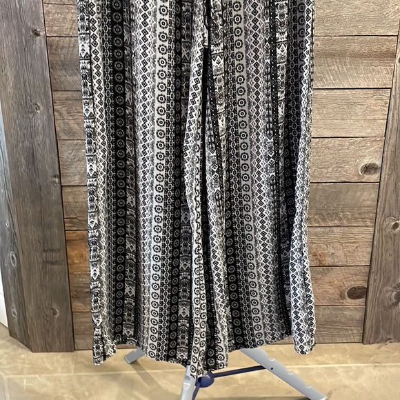 Cute summer wide leg pants in size S - Picture 2 of 4